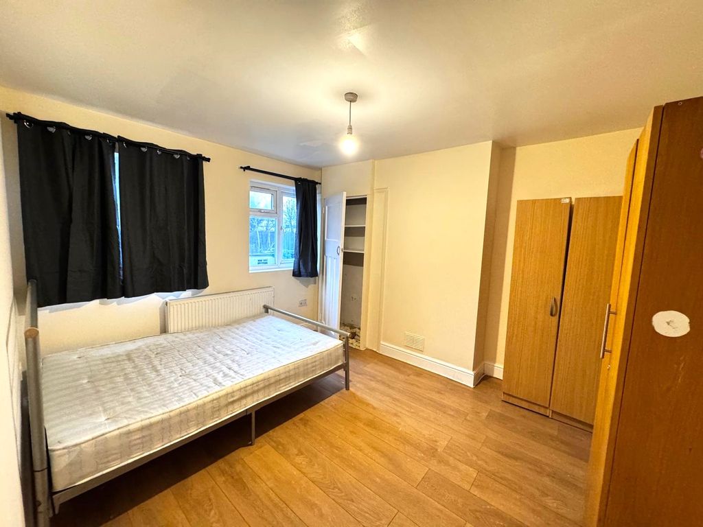 Property photo 3 of 13 Photo 3