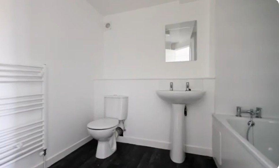 Property photo 3 of 9 Photo 3