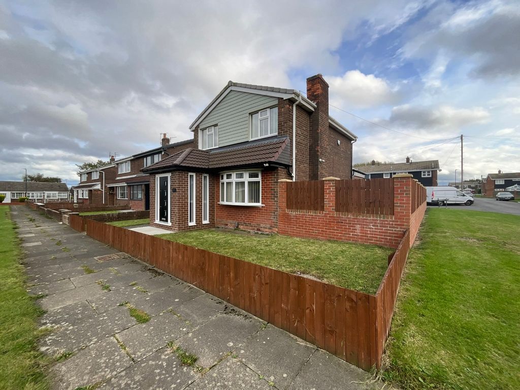 Property photo 1 of 27 4521590