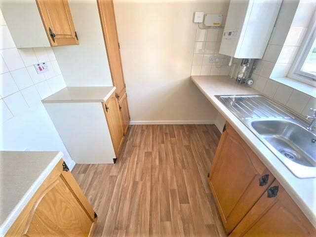 Property photo 3 of 7 Kitchen