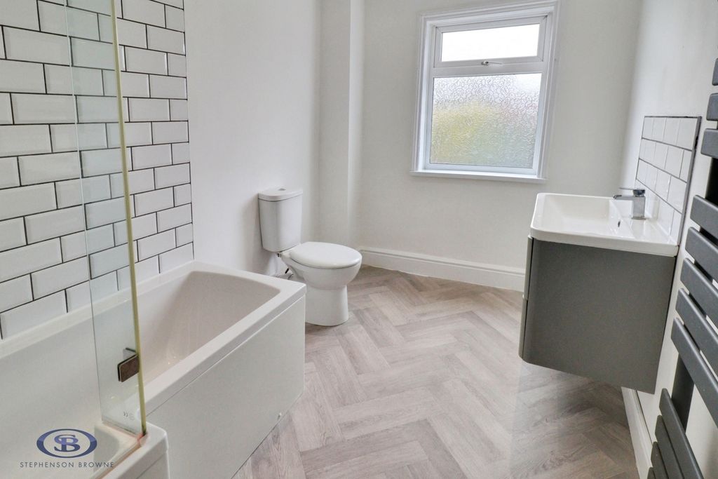 Property photo 3 of 18 Pbox-Img.Jpg