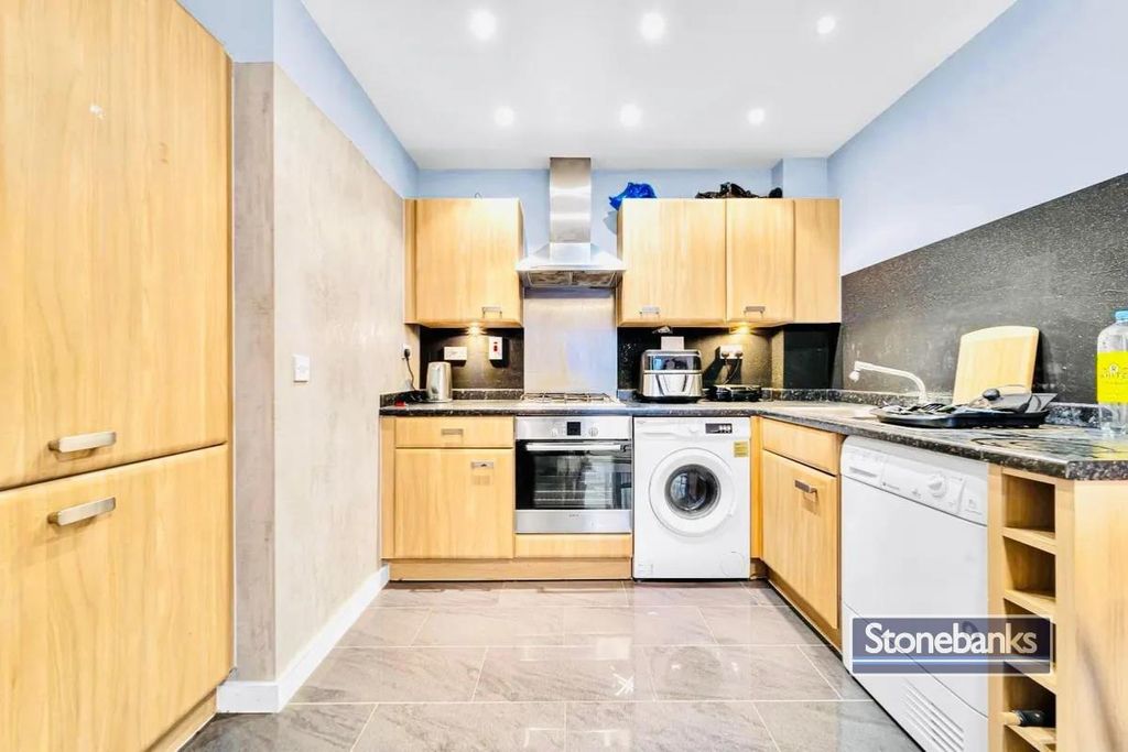 Property photo 2 of 11 2.Png