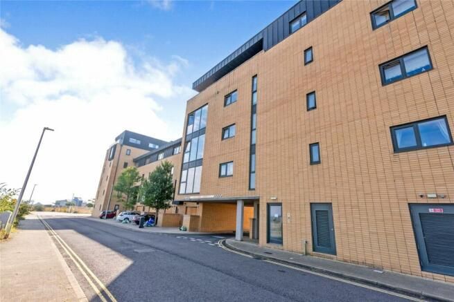 Property photo 1 of 8