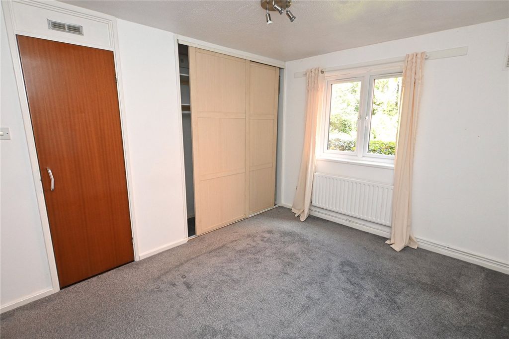 Property photo 3 of 10 Picture No. 01