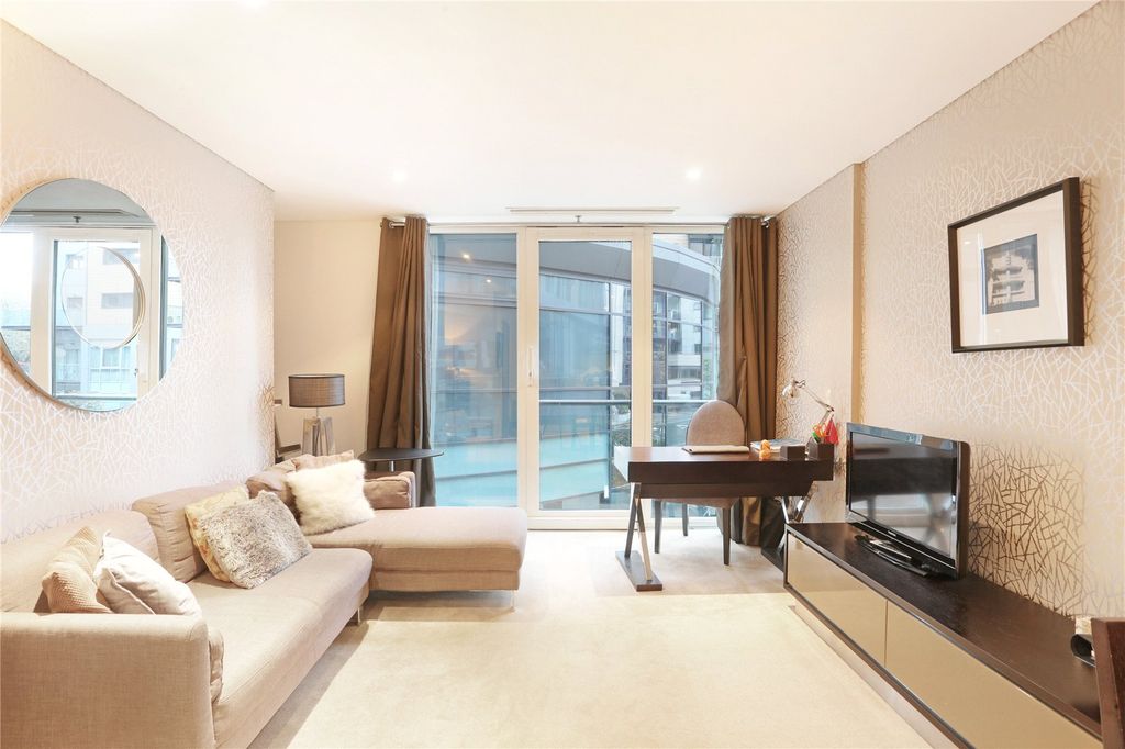 Property photo 2 of 8 Living Room