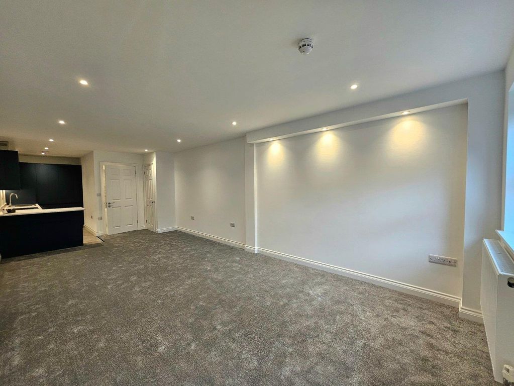 Property photo 2 of 9 1 Tamara Court