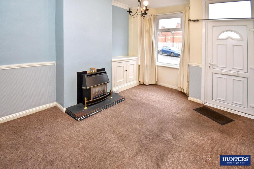 Property photo 2 of 12 Living Room