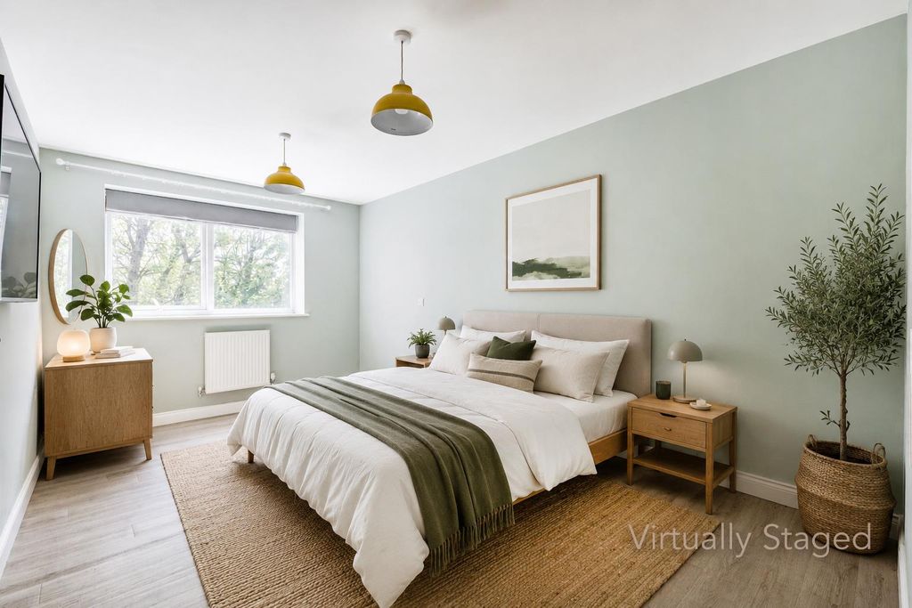 Property photo 3 of 10 Bedroom - Virtually Staged