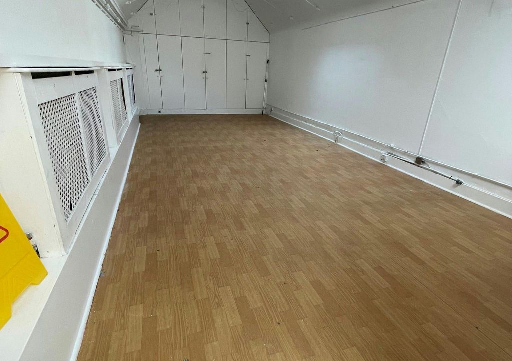 Property photo 2 of 4 Photo 2.Jpg