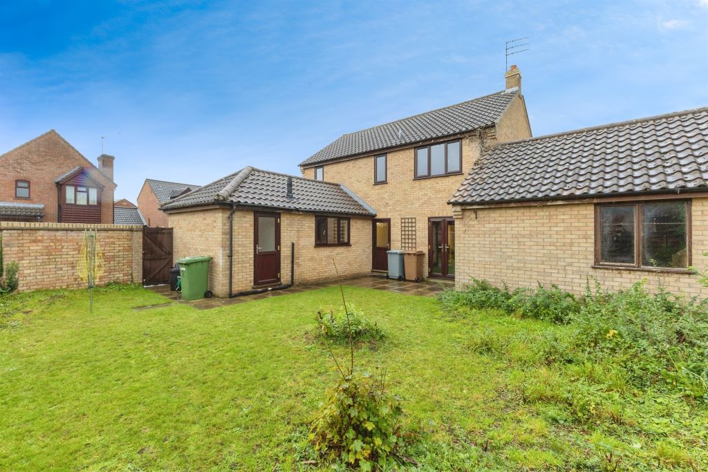 Property photo 2 of 18