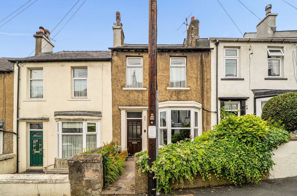 Property photo 1 of 16 1493611-1-6A57d82...