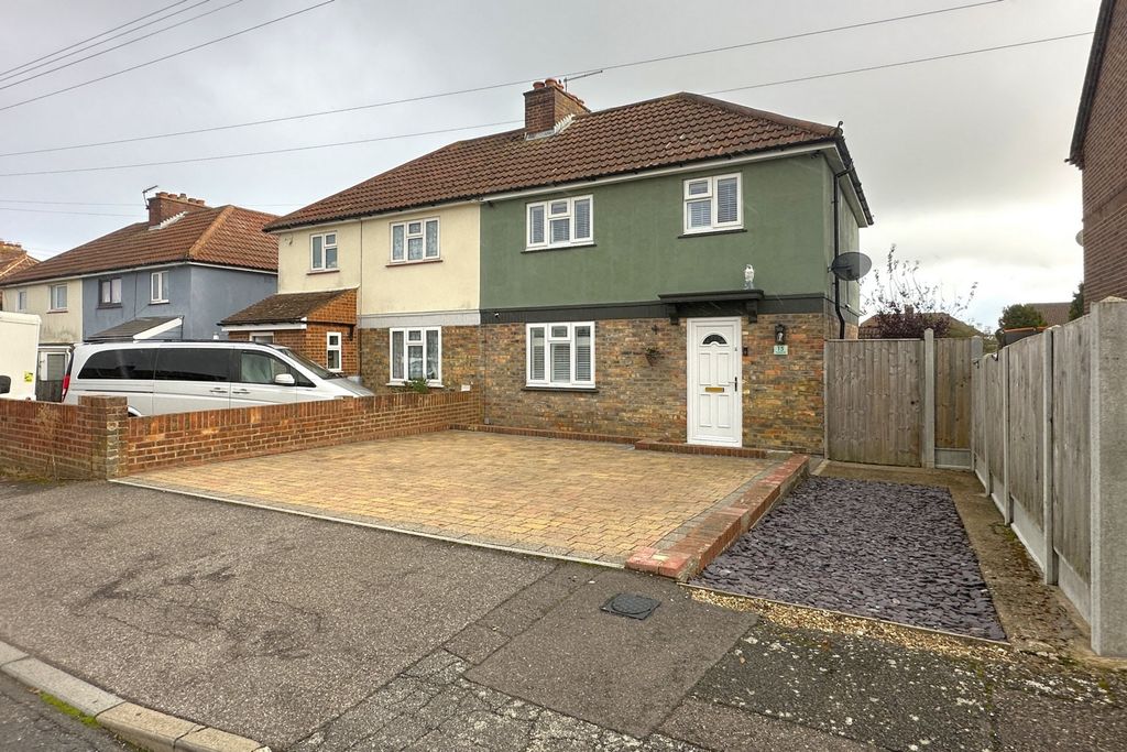 Property photo 1 of 17 Photo 6