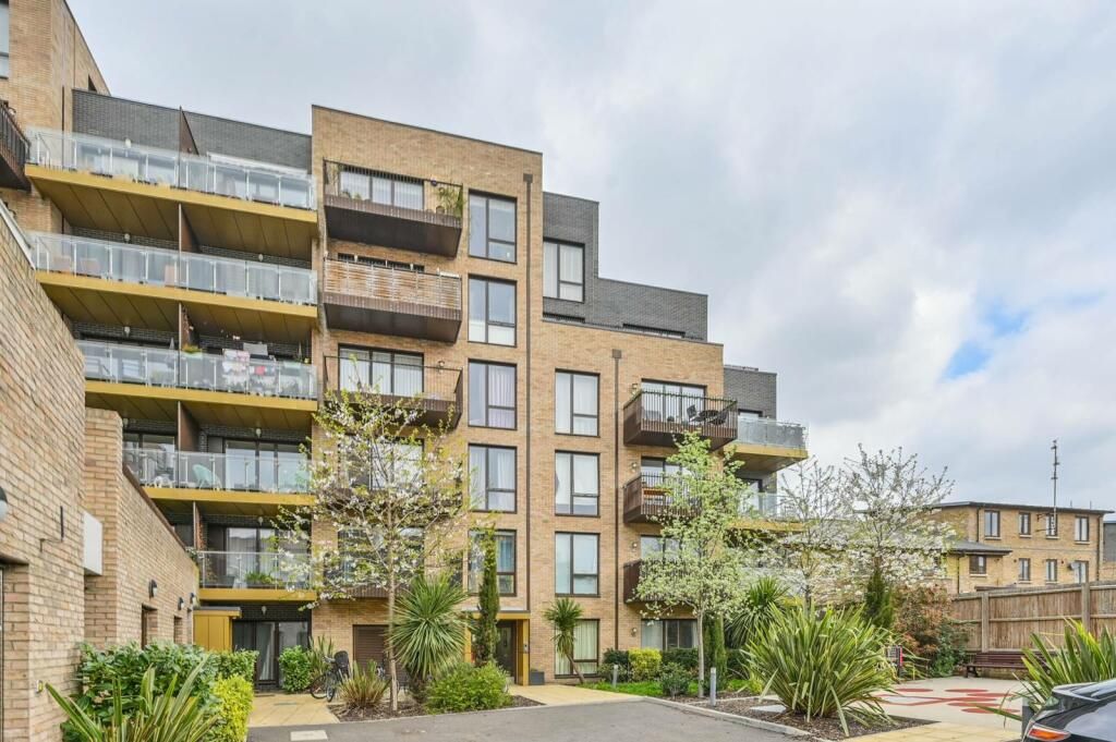 Property photo 2 of 13 48101_1235058_Img_01_0000