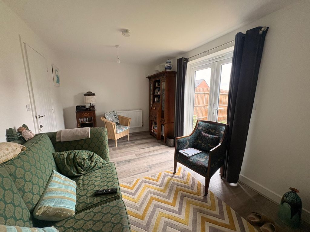 Property photo 3 of 13
