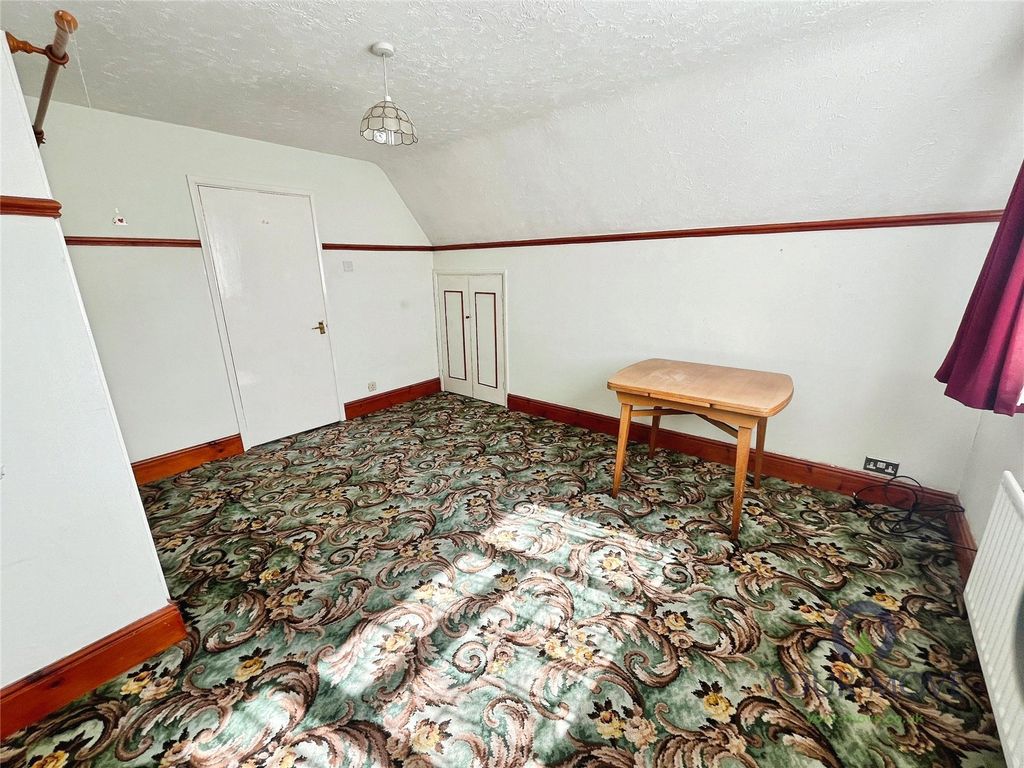 Property photo 2 of 13 Bedroom1