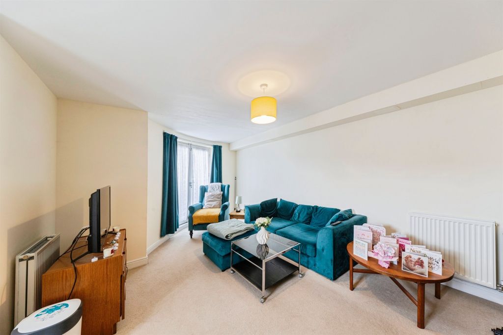 Property photo 2 of 16