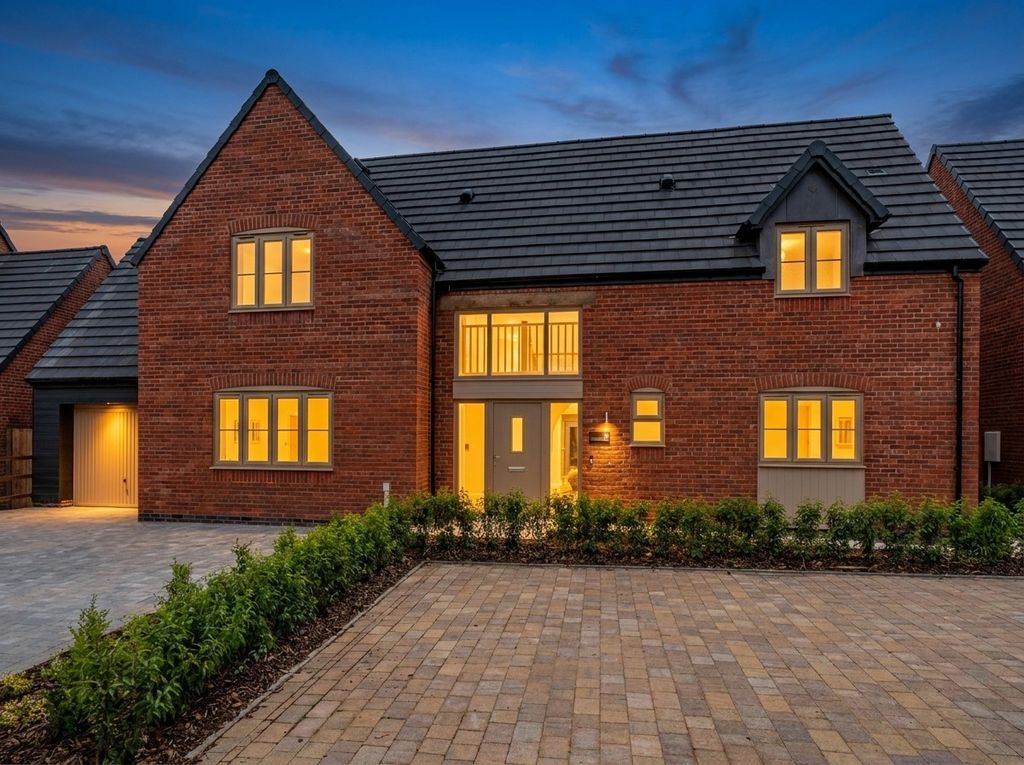 Property photo 1 of 13 5273690
