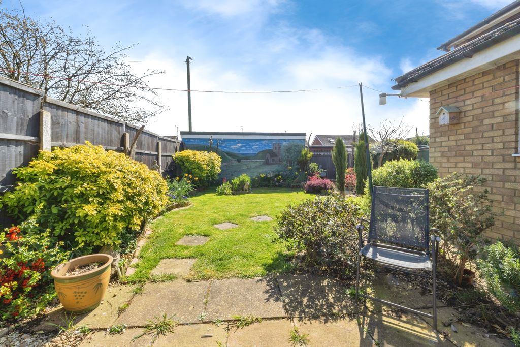 Property photo 2 of 16