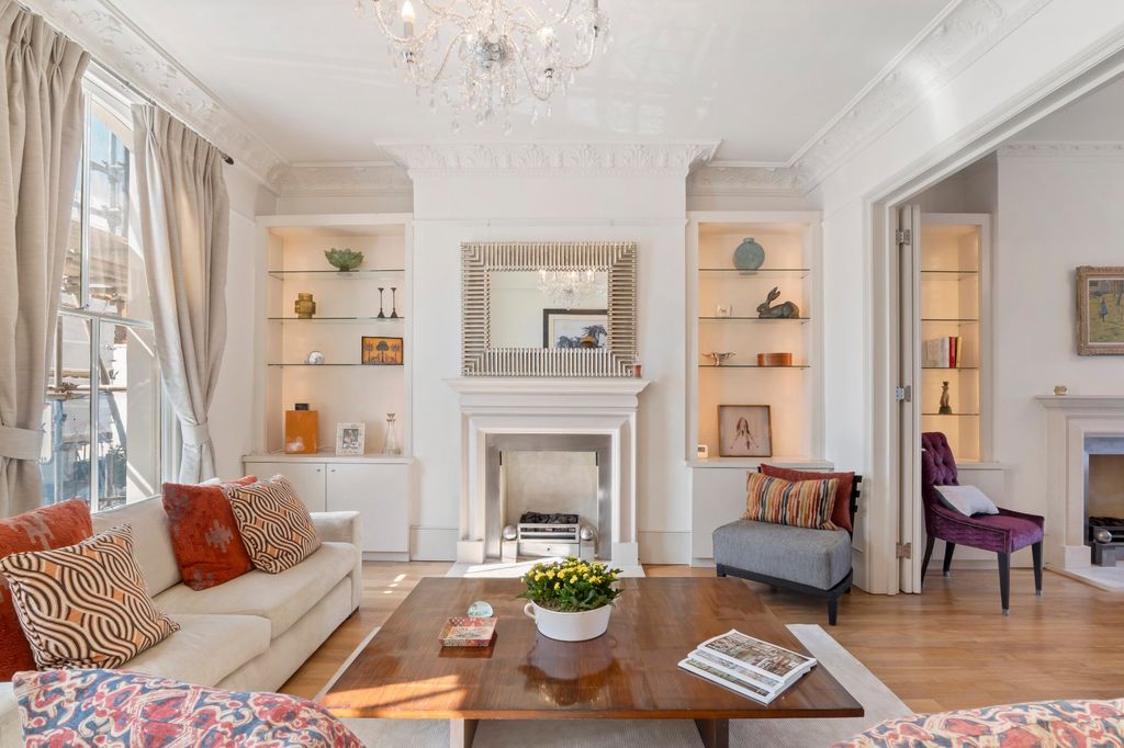 Property photo 2 of 25