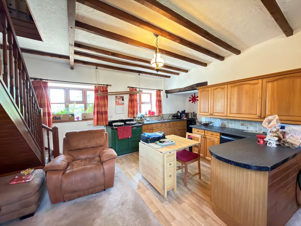 Property photo 3 of 4
