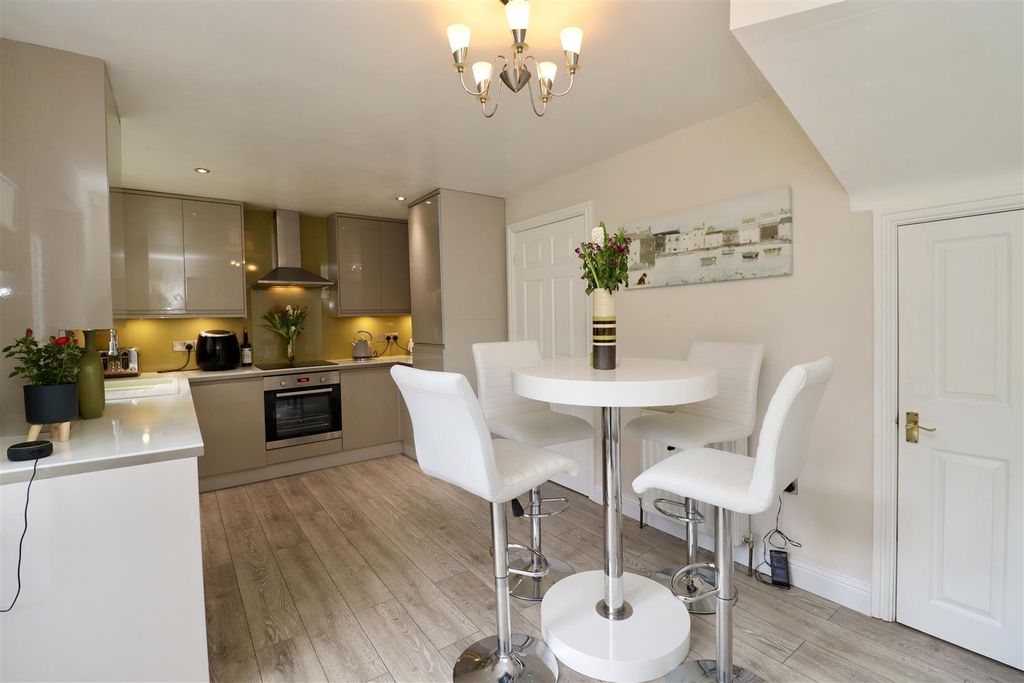 Property photo 3 of 11 Image00007.Jpeg