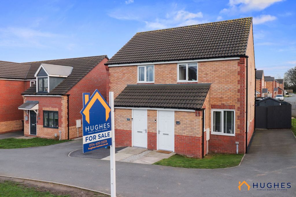 Property photo 1 of 30