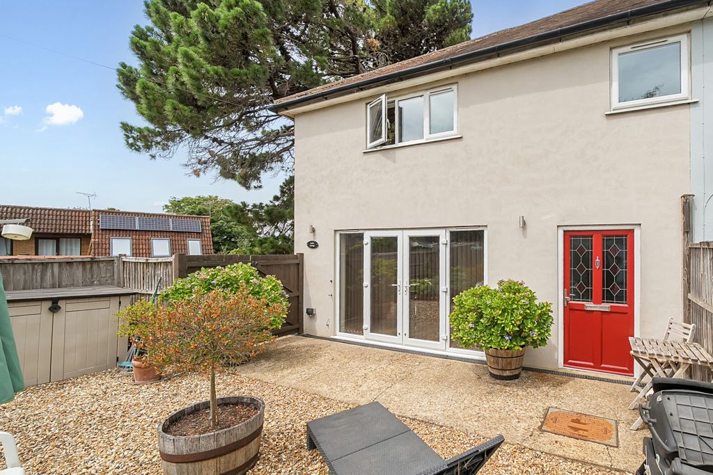 Property photo 1 of 20 21-1325660-21-687...