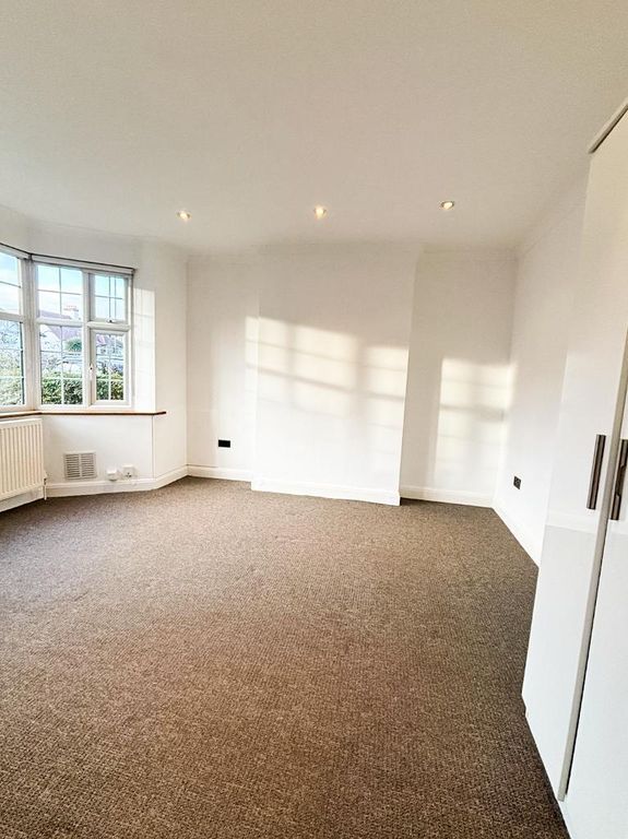 Property photo 3 of 6 Photo 3