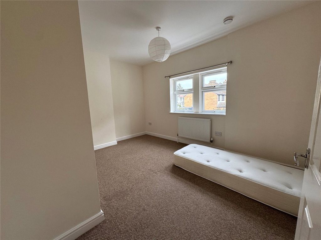 Property photo 2 of 7 Picture No. 01