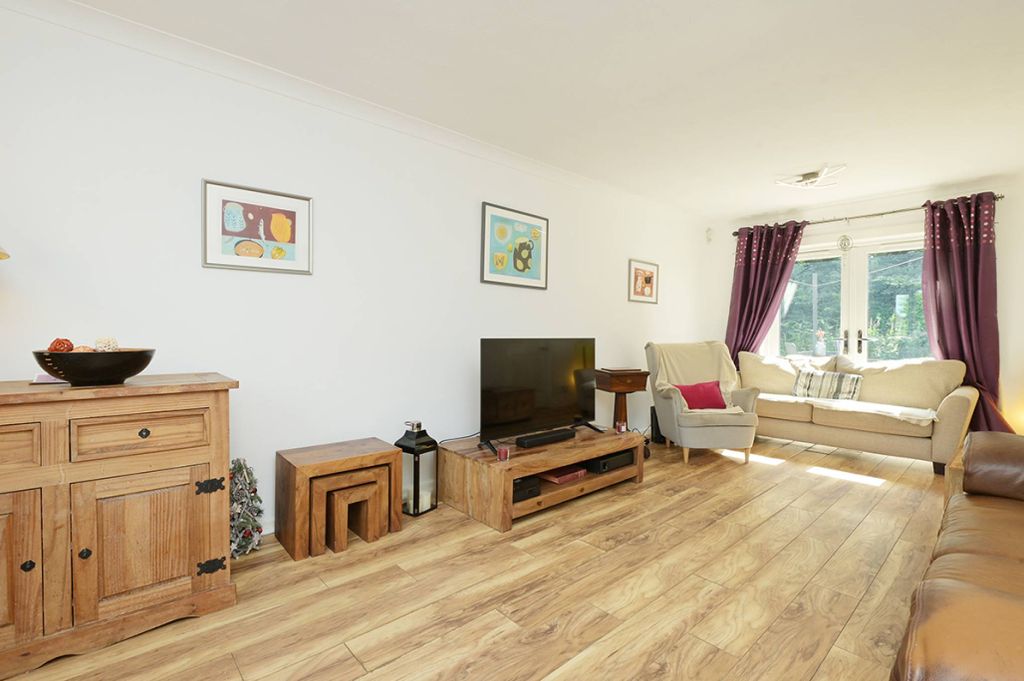 Property photo 2 of 37