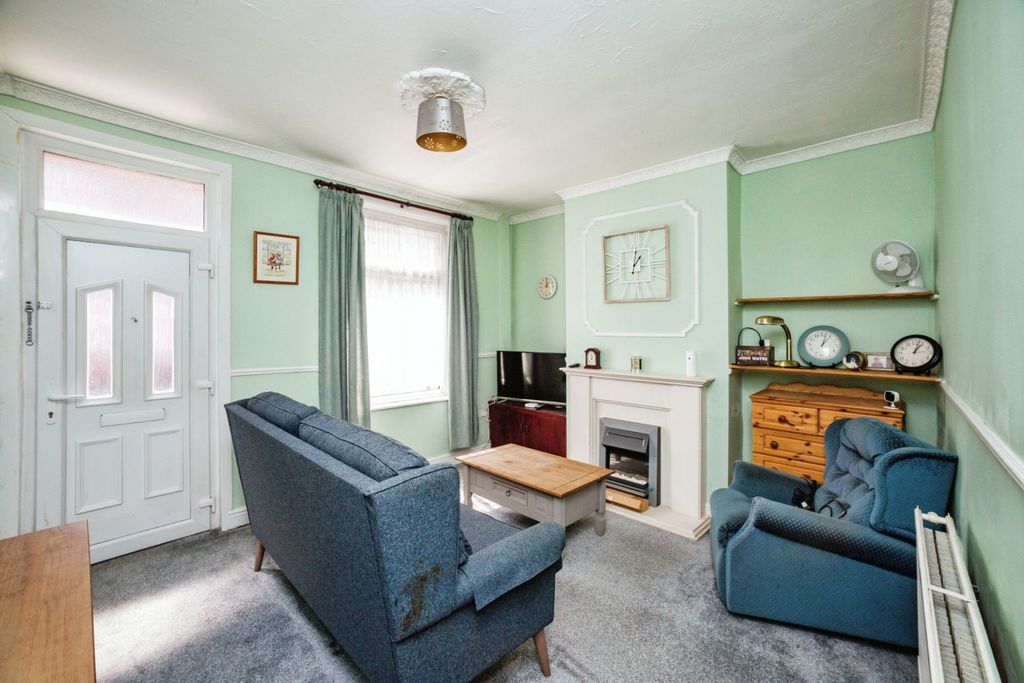 Property photo 2 of 15