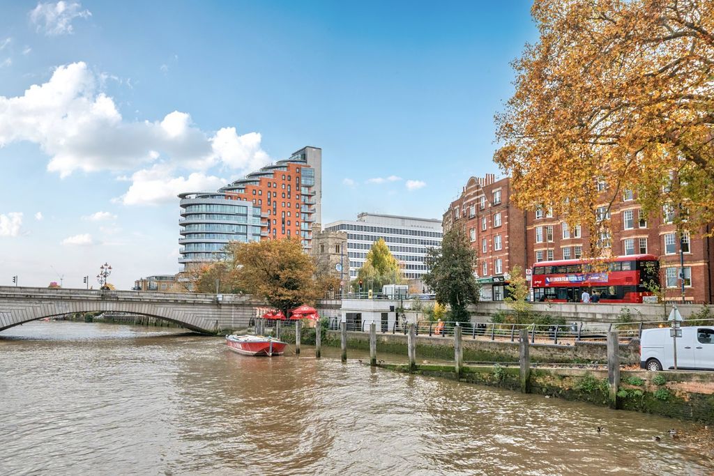 Property photo 2 of 12 Picture No. 03