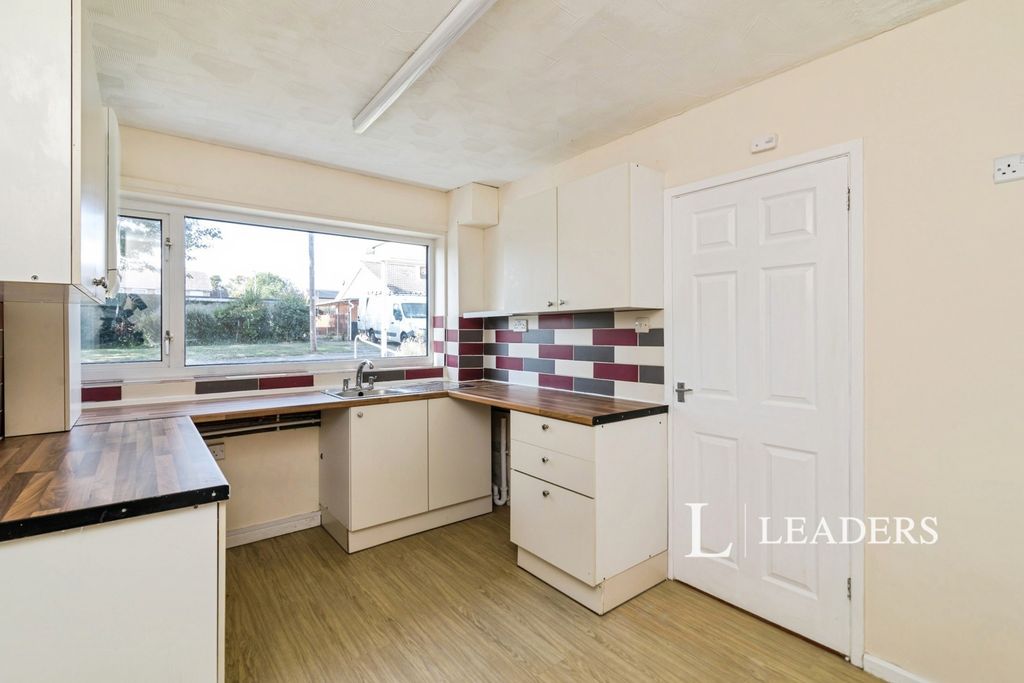 Property photo 2 of 11 Pbox-Img.Jpg