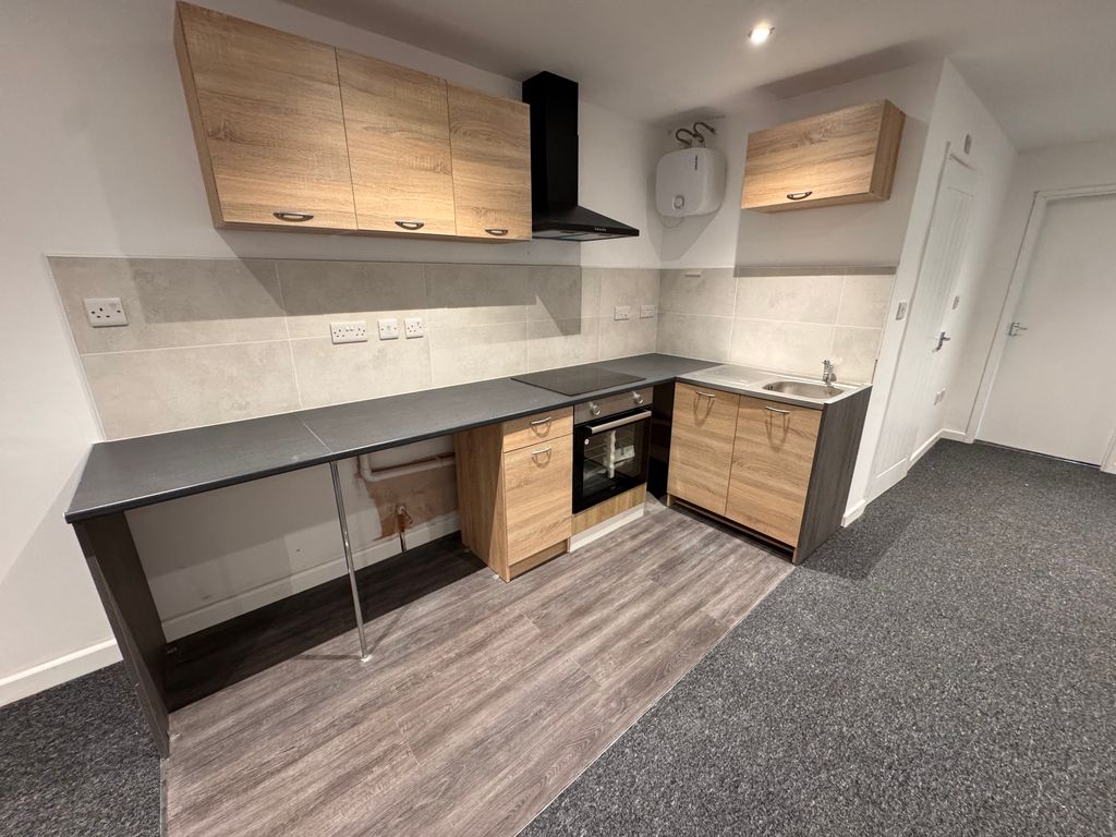 Property photo 2 of 6 Img_9168