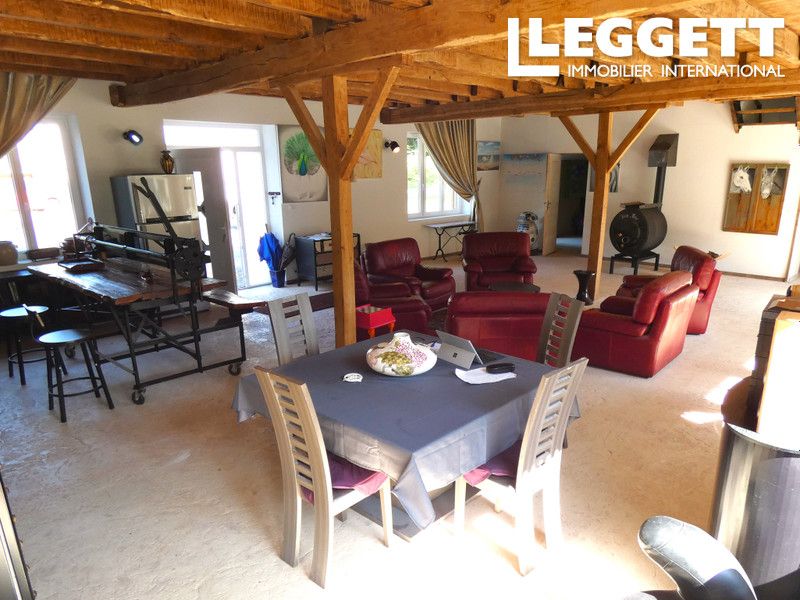 Property photo 3 of 10