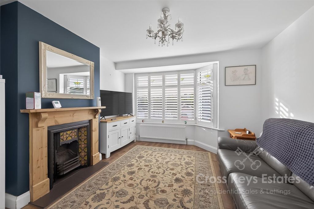 Property photo 3 of 21 Sitting Room