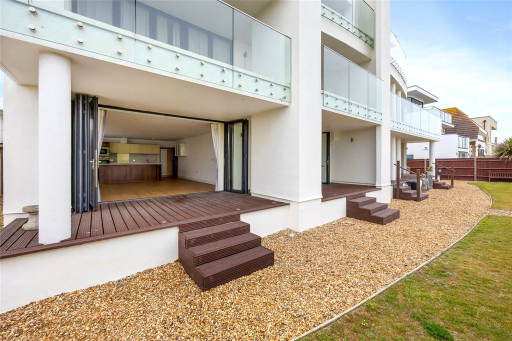 Property photo 2 of 20 Picture No. 03