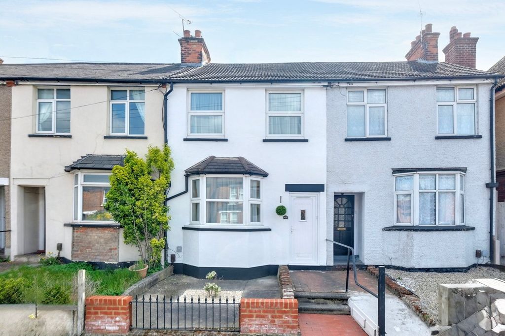 Property photo 1 of 11