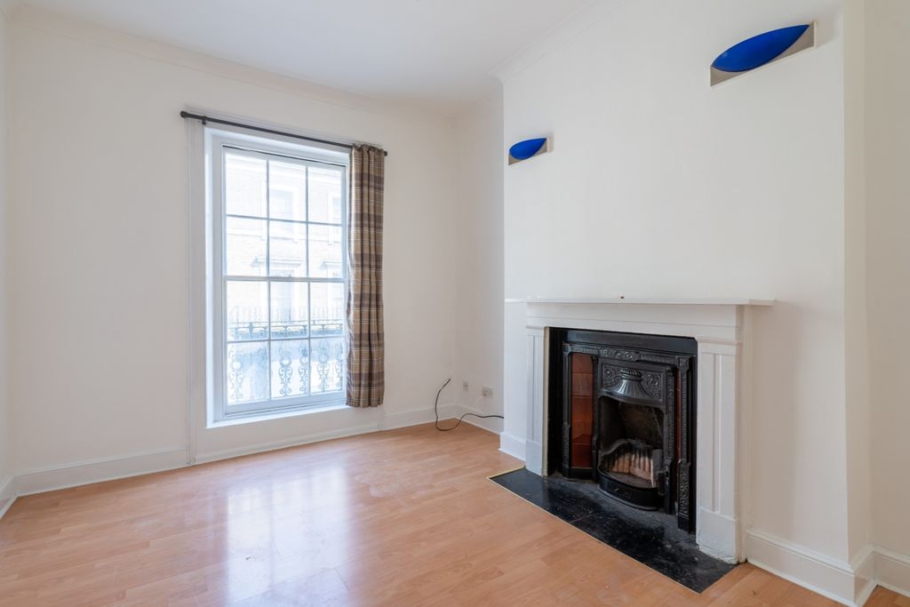 Property photo 2 of 12 5128821