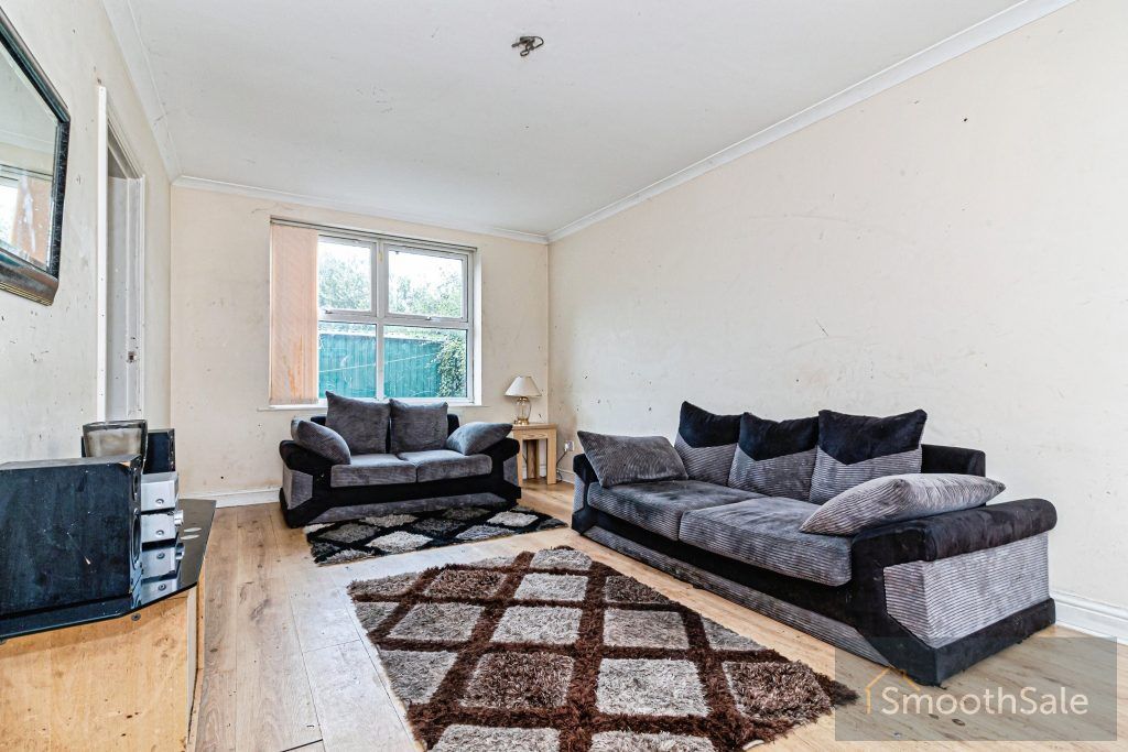 Property photo 2 of 23