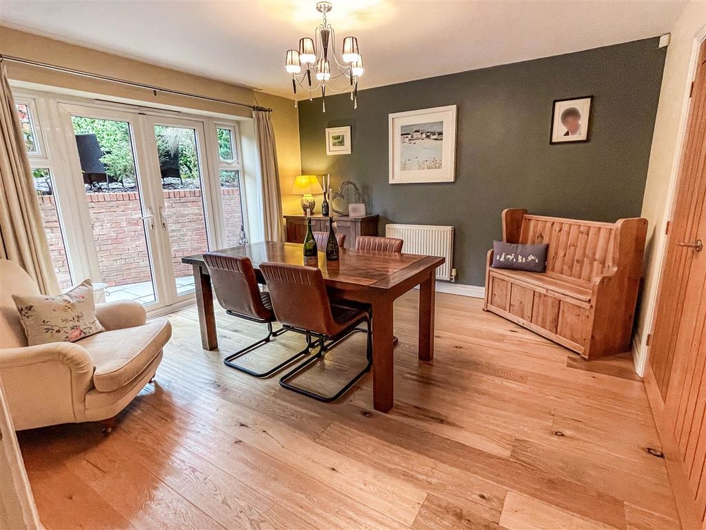 Property photo 3 of 41 Dining Room