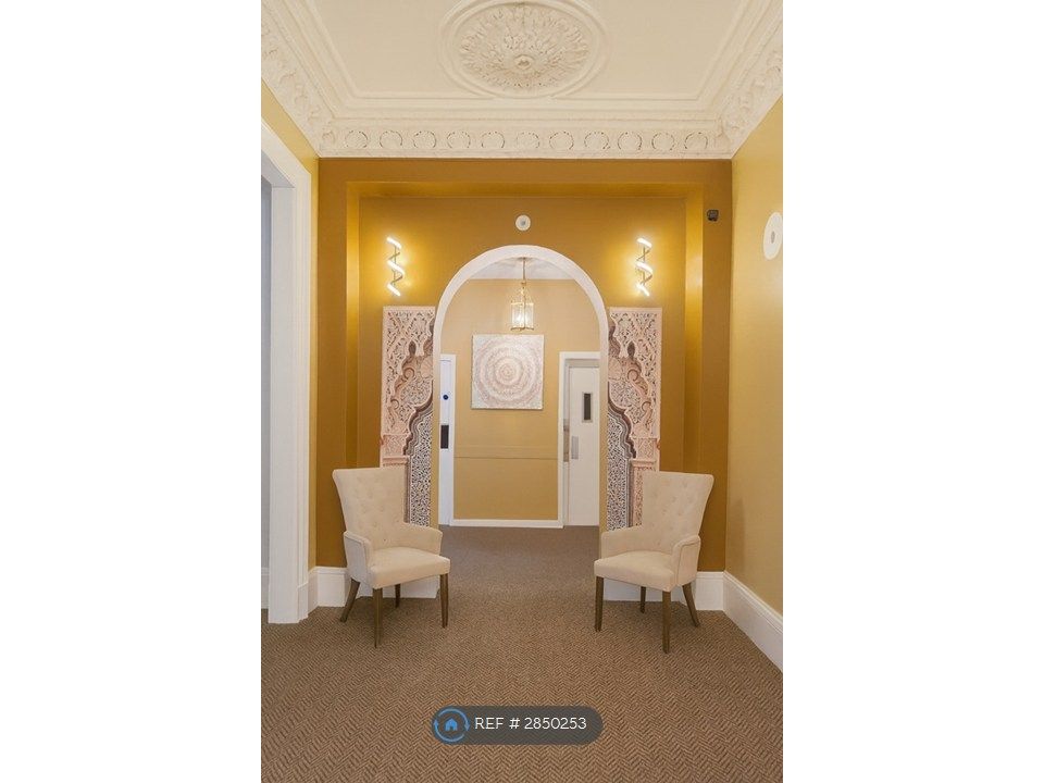 Property photo 2 of 29