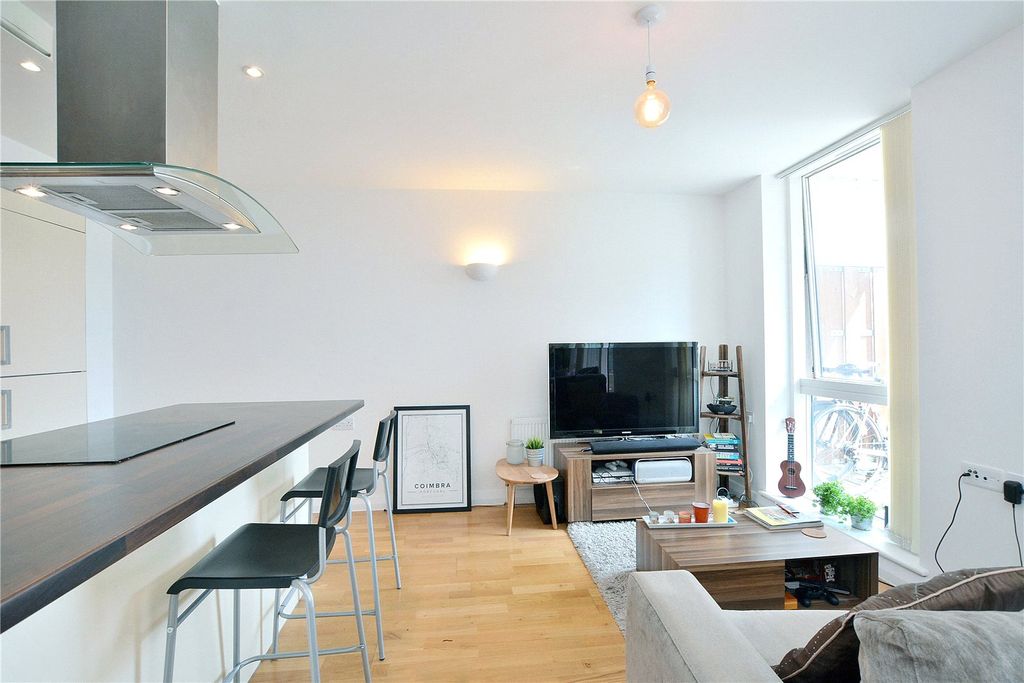 Property photo 2 of 12 Picture No. 09