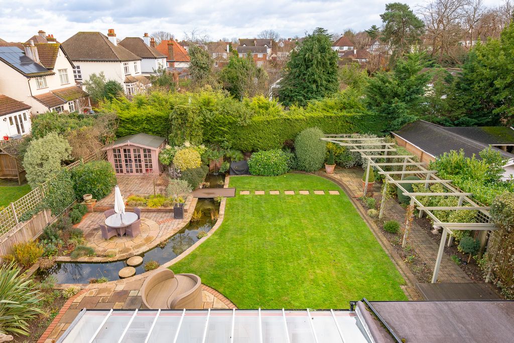 Property photo 2 of 30