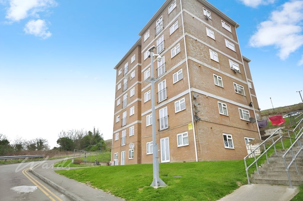 Property photo 1 of 7 Samuel Front