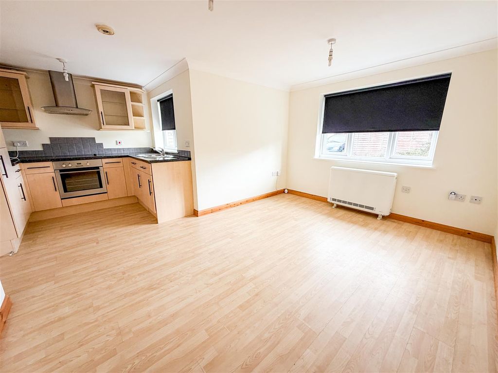 Property photo 3 of 16 Open Plan Lounge/Kitchen
