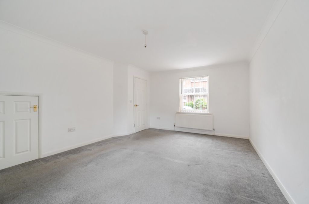 Property photo 2 of 25 1476720-18-6A292E96706Cf