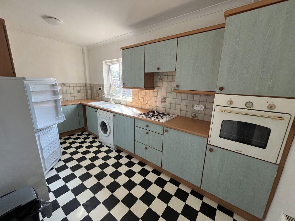 Property photo 3 of 11 Gallery