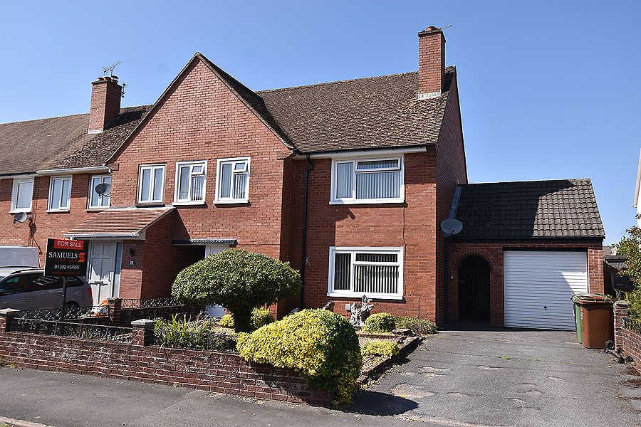 Property photo 1 of 12