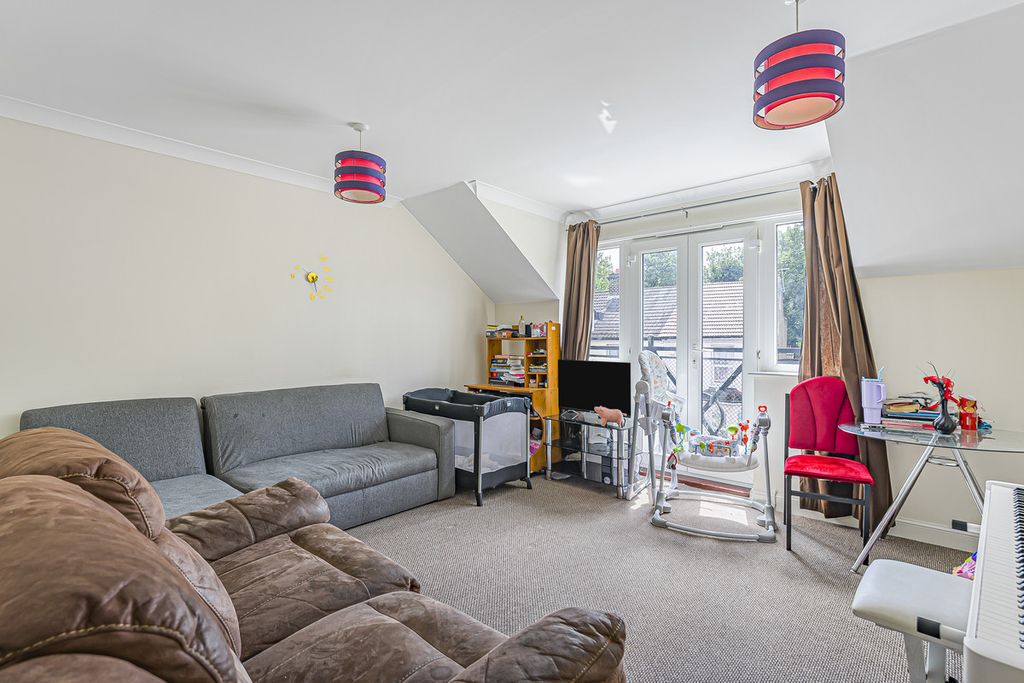 Property photo 2 of 12